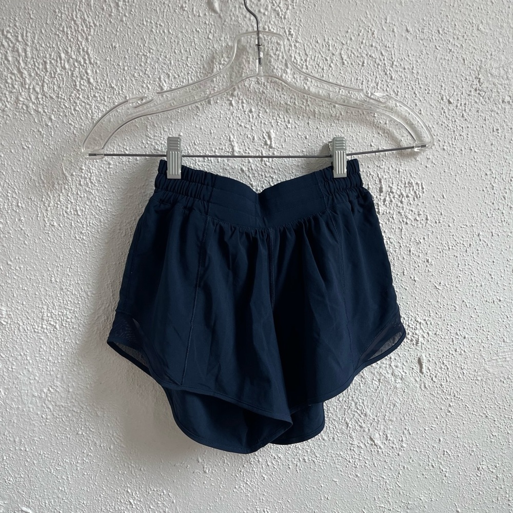 Hotty Hot short 4” inseam